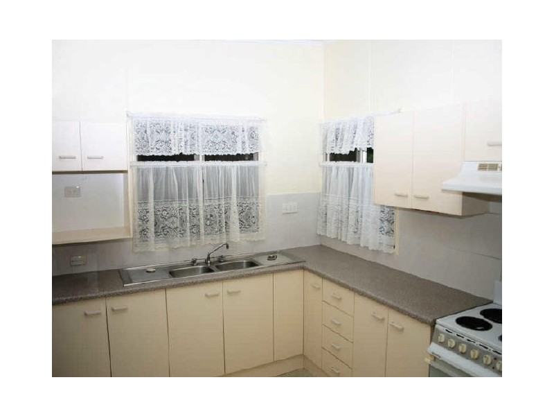 15 Euree Street, Kenmore QLD 4069