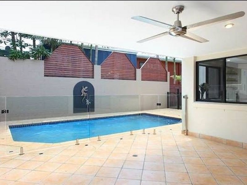 21 Carissa Place, Chapel Hill QLD 4069