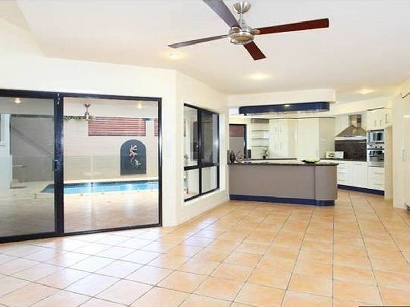 21 Carissa Place, Chapel Hill QLD 4069