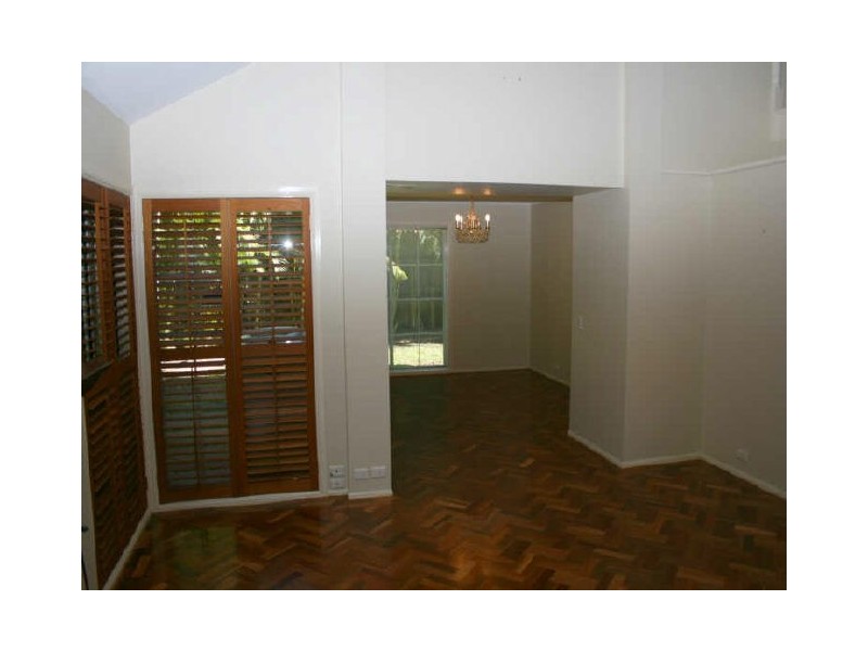 39 Morningview Street, Chapel Hill QLD 4069