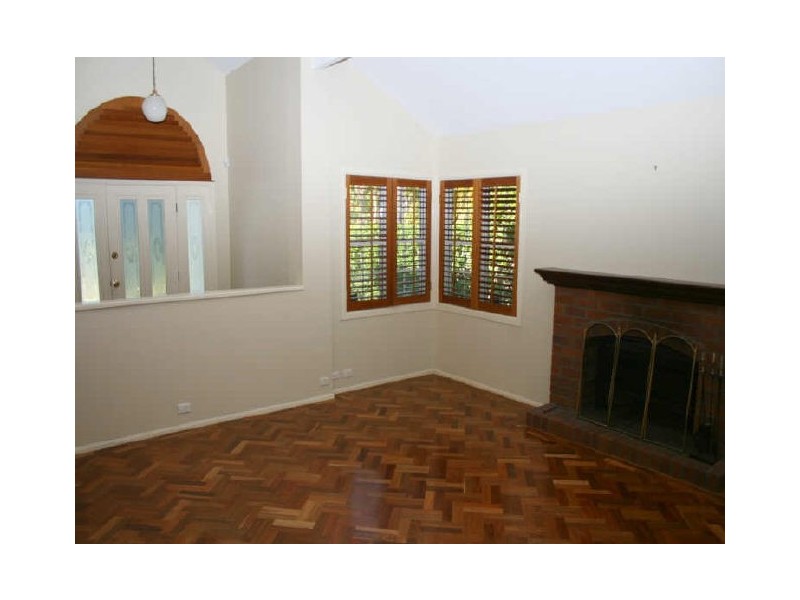 39 Morningview Street, Chapel Hill QLD 4069