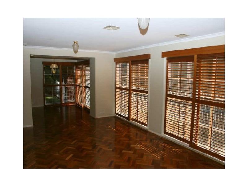 39 Morningview Street, Chapel Hill QLD 4069