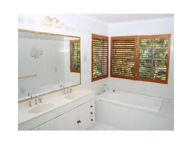 39 Morningview Street, Chapel Hill QLD 4069