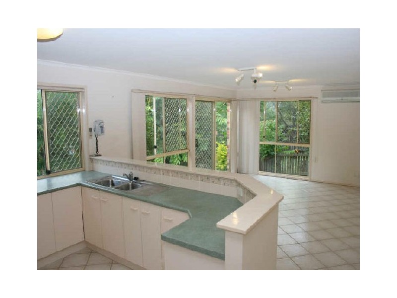 41 Gilruth Road, Kenmore QLD 4069