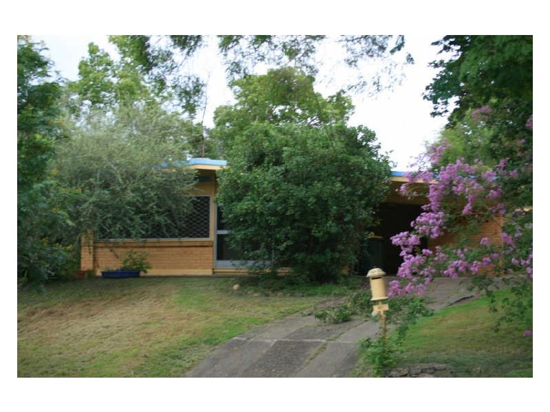 41 Euree Street, Kenmore QLD 4069