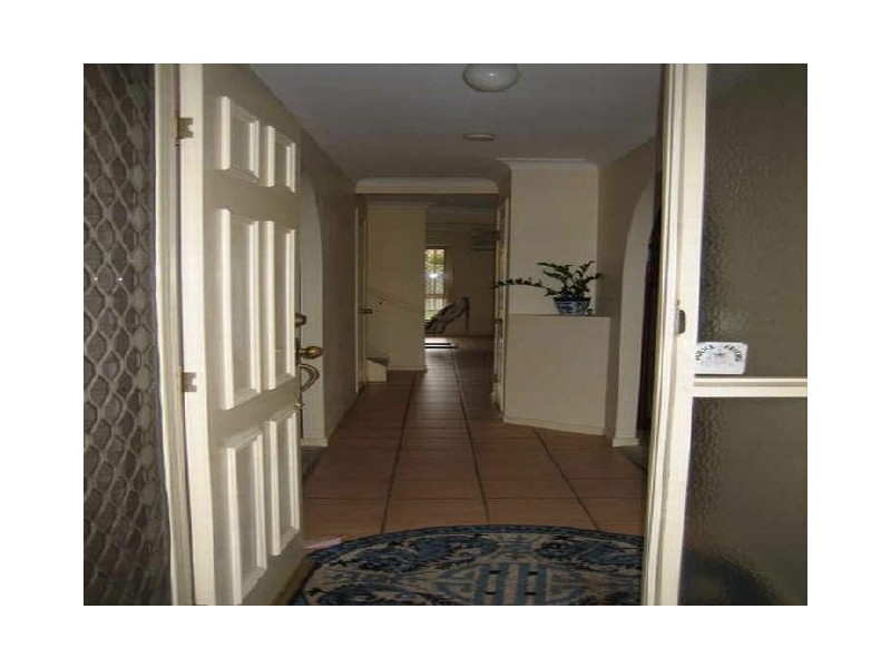 32 Blackbutt Place, Brookfield QLD 4069