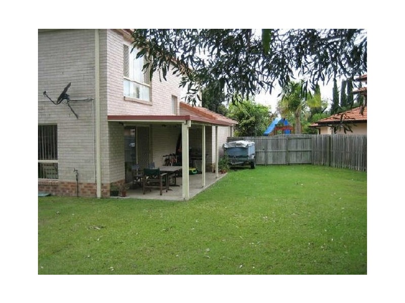 32 Blackbutt Place, Brookfield QLD 4069