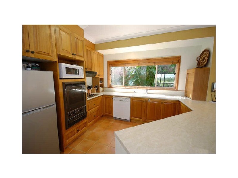 31 Broadmoor Street, Kenmore Hills QLD 4069