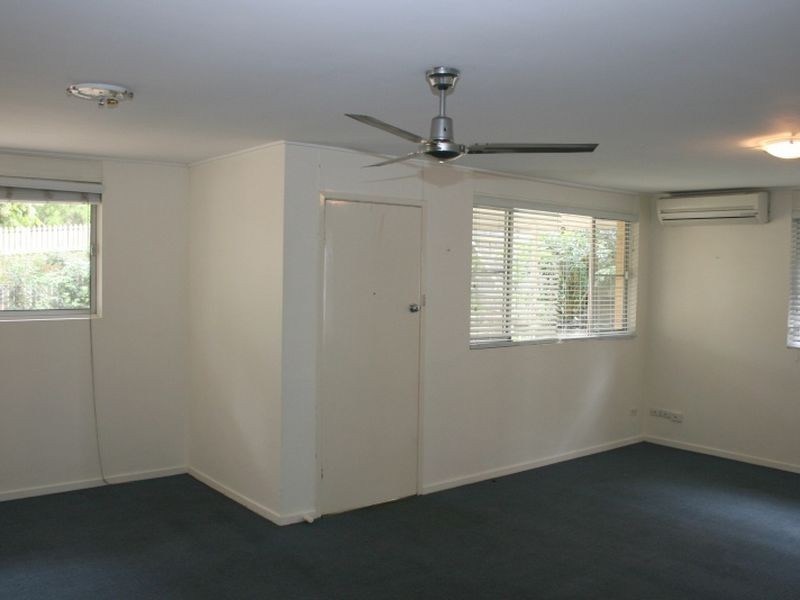 46 Brookfield Rd, Kenmore QLD 4069