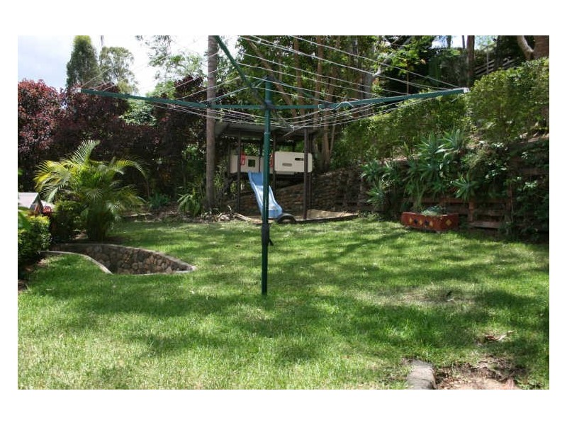 11 Foinaven Street, Kenmore QLD 4069