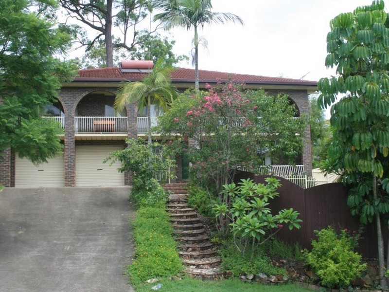 3 Juberra Street, Chapel Hill QLD 4069