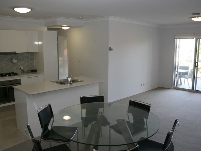 29/29 Alpha Street, Toowong QLD 4066