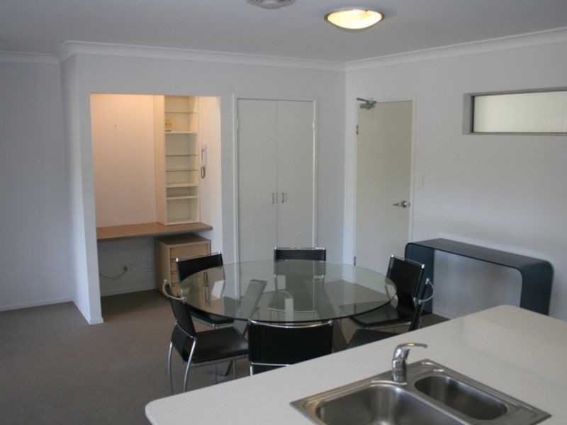 29/29 Alpha Street, Toowong QLD 4066