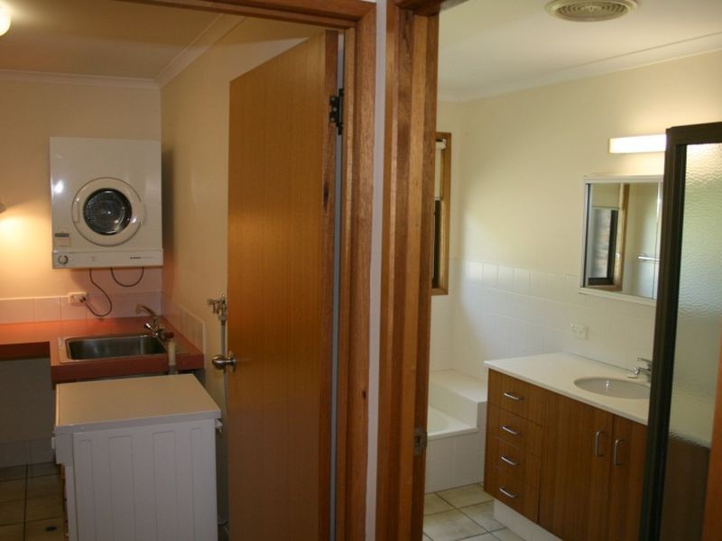 21 Shadowood Street, Kenmore Hills QLD 4069