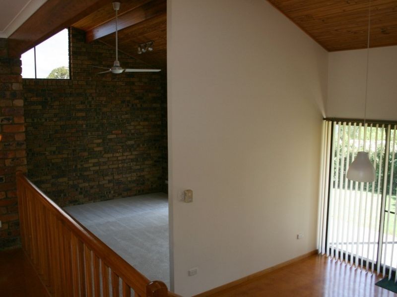21 Shadowood Street, Kenmore Hills QLD 4069