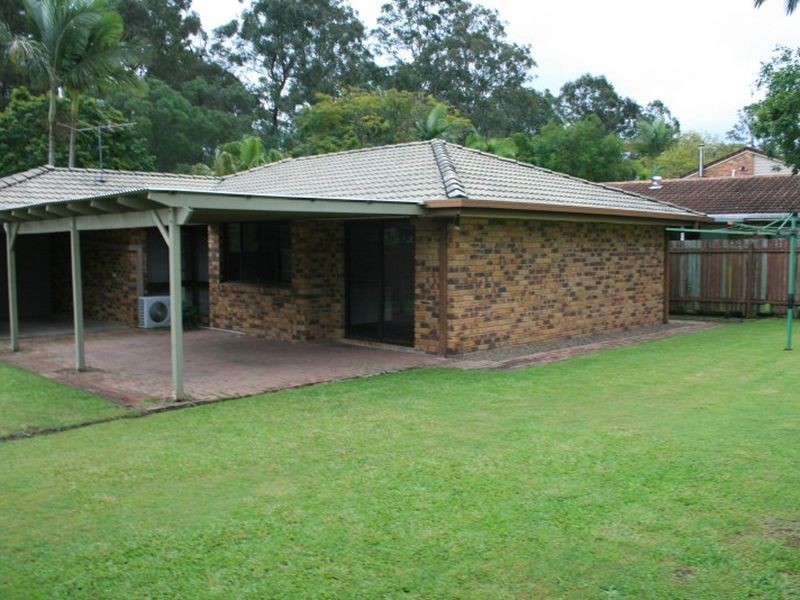 31 Greenford Street, Chapel Hill QLD 4069