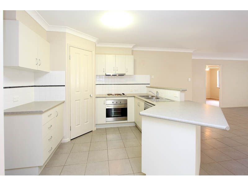 21 Bloomsbury Crescent, Moggill QLD 4070