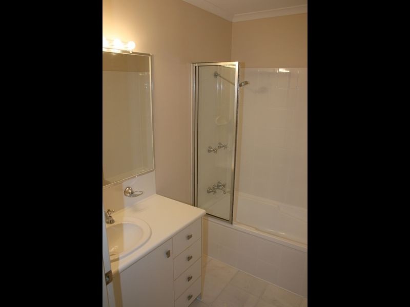 42/19 Merlin Terrace, Kenmore QLD 4069