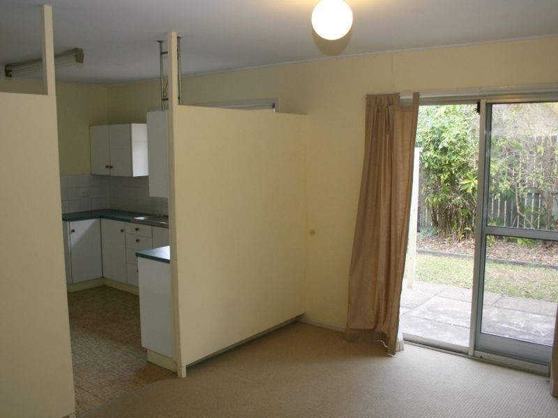 4 Karingal Street, Kenmore QLD 4069