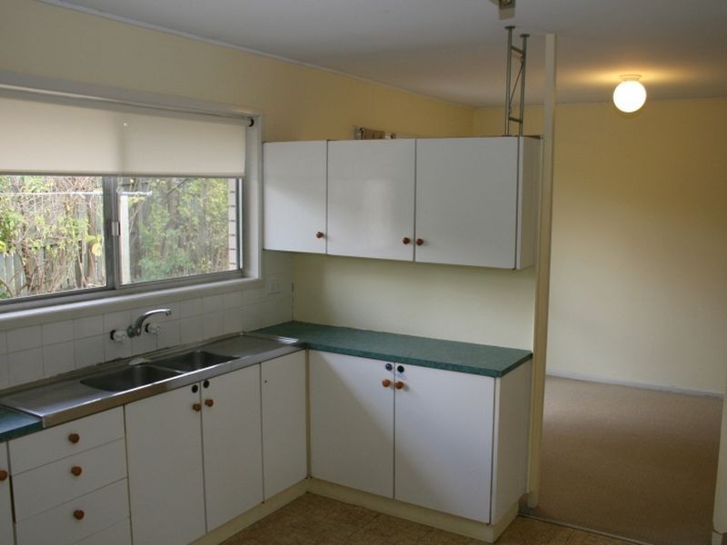 4 Karingal Street, Kenmore QLD 4069