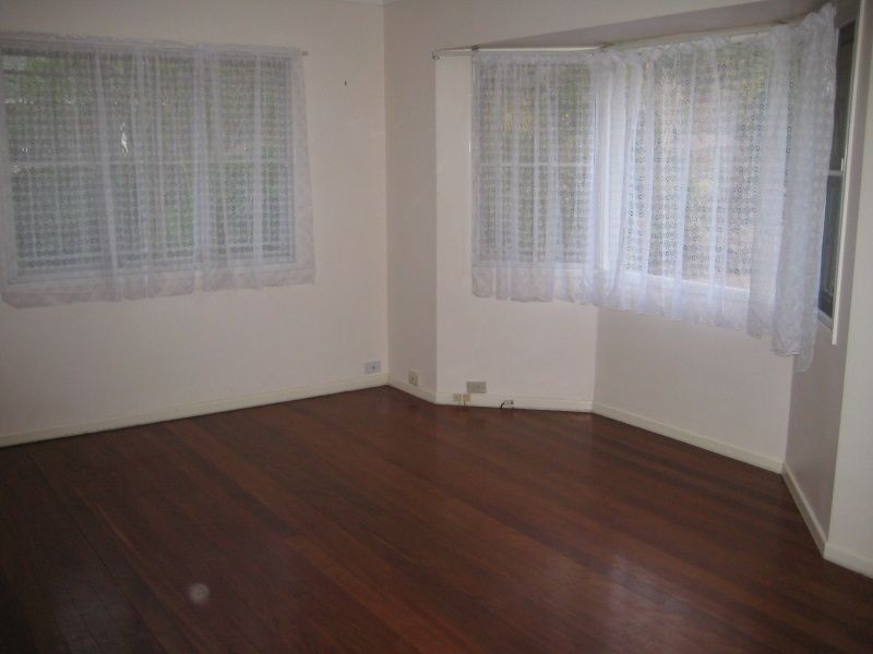 19 Orkney Street, Kenmore QLD 4069