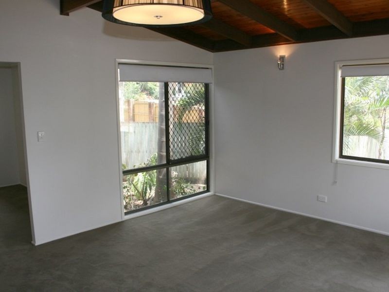 33 Kersley Road, Kenmore QLD 4069