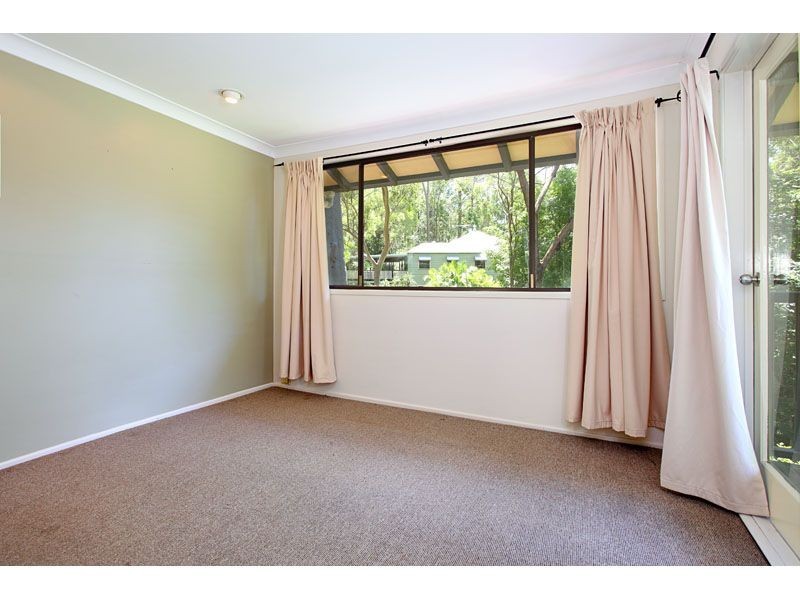 12 Stonehenge Street, Chapel Hill QLD 4069