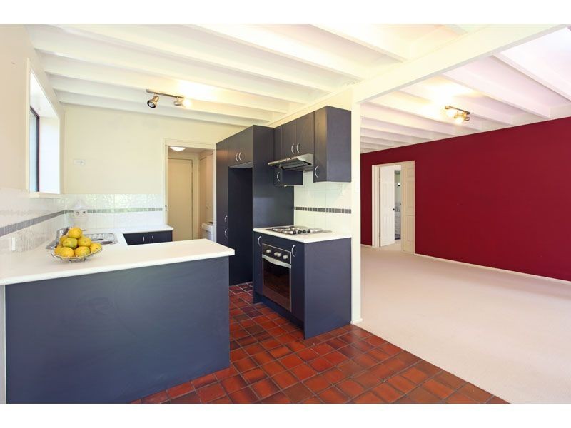 12 Stonehenge Street, Chapel Hill QLD 4069