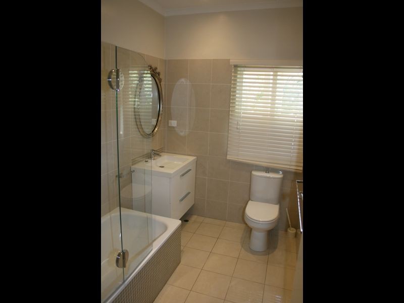 39 Kersley Road, Kenmore QLD 4069