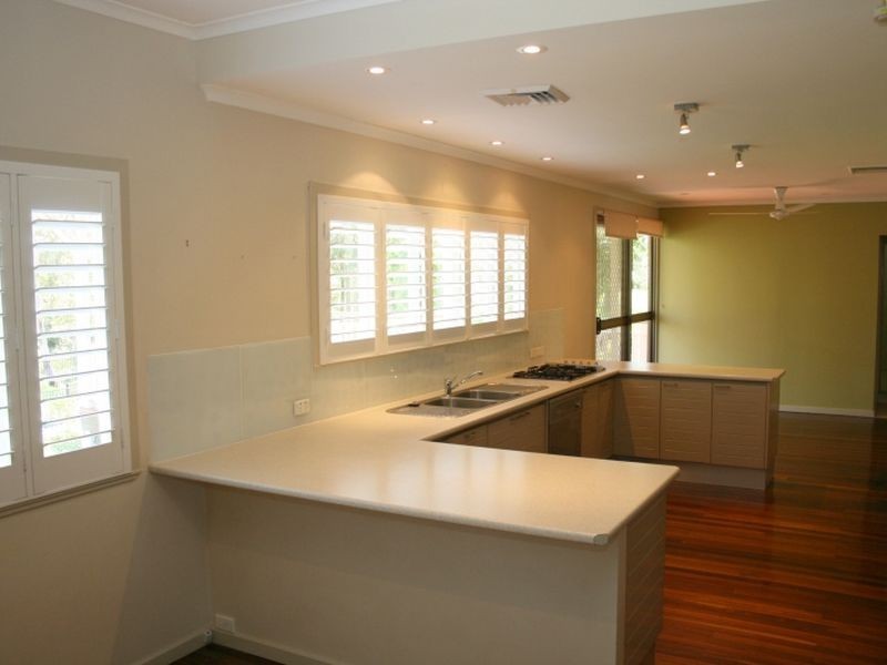 39 Kersley Road, Kenmore QLD 4069