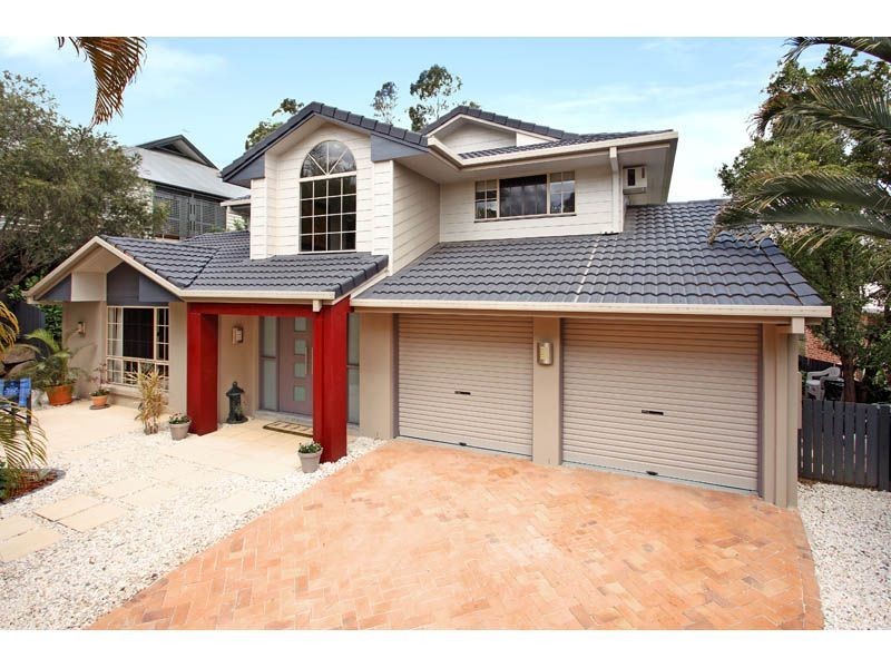 3 Toddington Street, Chapel Hill QLD 4069