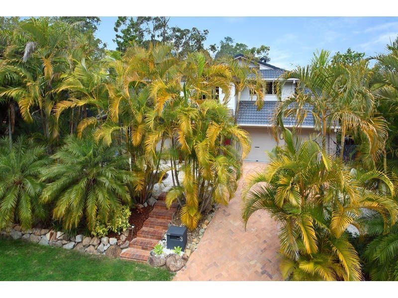 3 Toddington Street, Chapel Hill QLD 4069