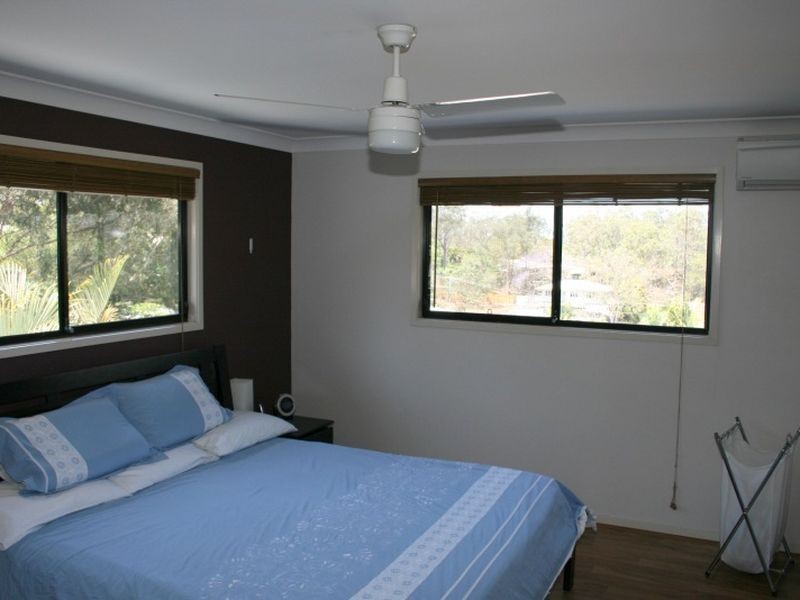 17 Chapman Street, Chapel Hill QLD 4069