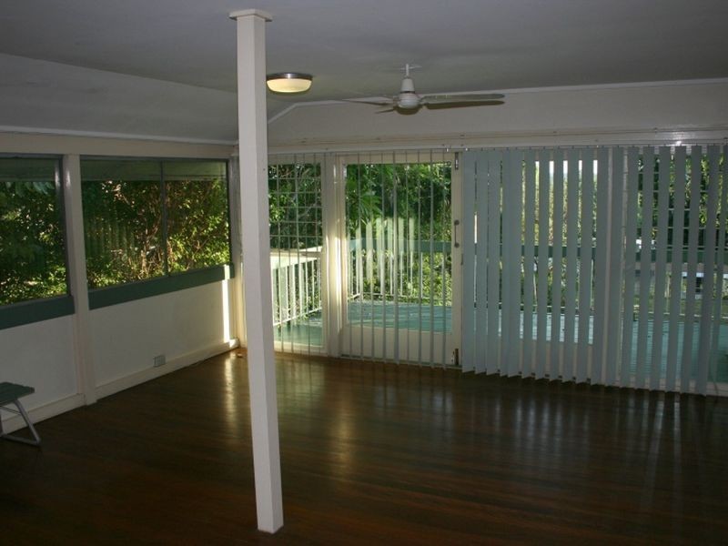 65 Goldieslie Road, Indooroopilly QLD 4068