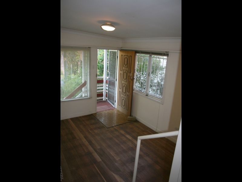 65 Goldieslie Road, Indooroopilly QLD 4068