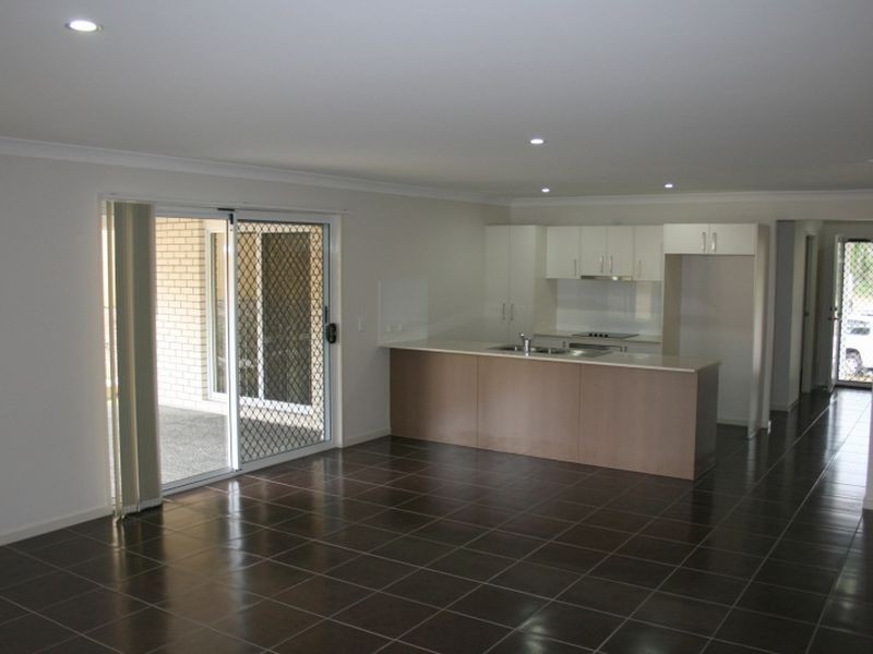 12 Honeyeater Crescent, Moggill QLD 4070