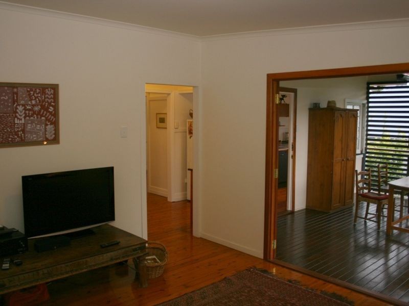 68 Broomfield Street, Taringa QLD 4068