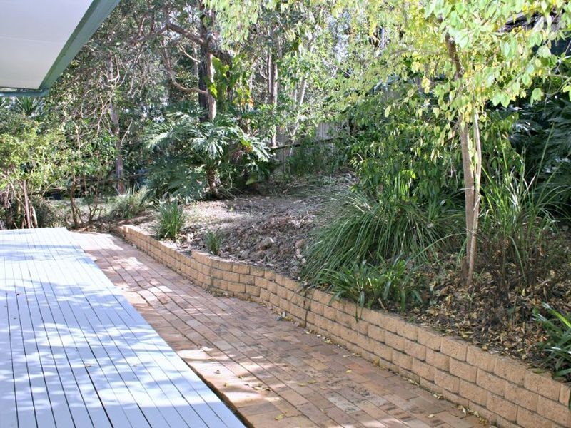 50 Tucker Street, Chapel Hill QLD 4069