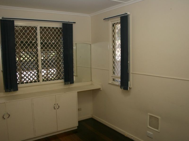 7 Kenton Street, Chapel Hill QLD 4069