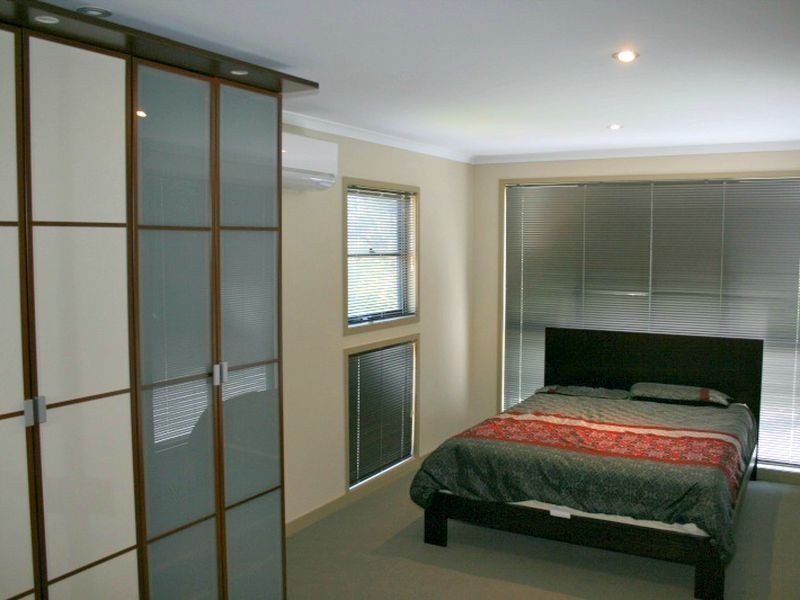 11 Melinda Street, Kenmore QLD 4069