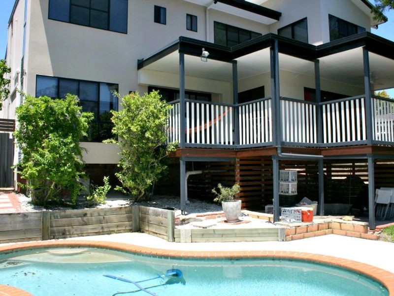 11 Melinda Street, Kenmore QLD 4069