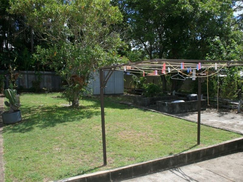 84 Thomas Street, Sherwood QLD 4075