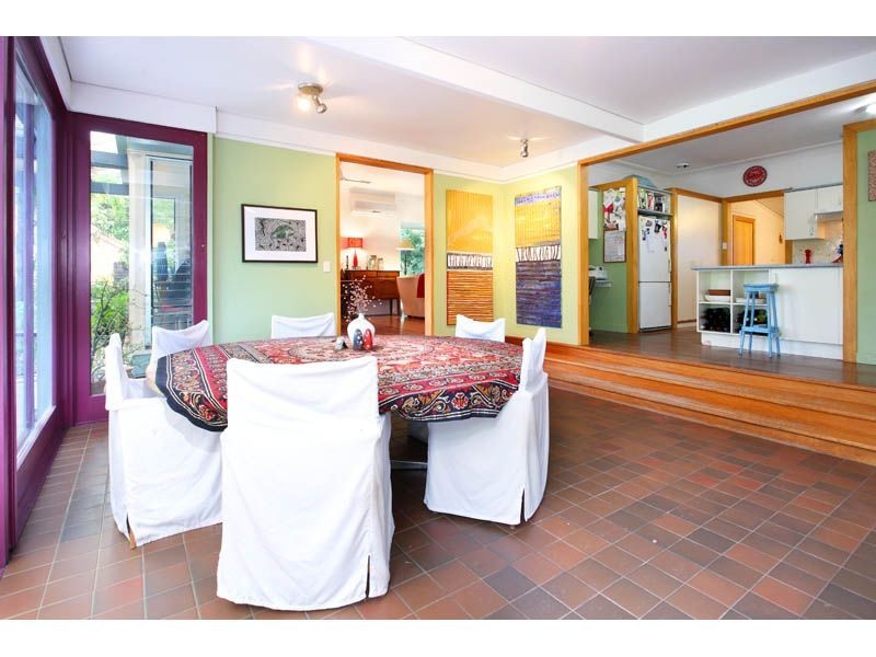 52 Edson St, Kenmore QLD 4069