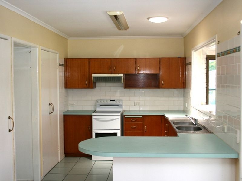 124 Kenmore Road, Kenmore QLD 4069