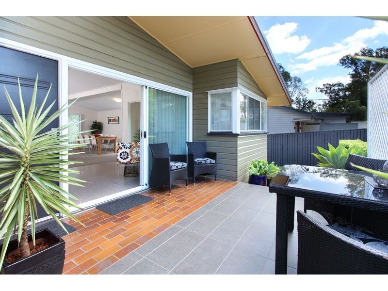 69 Kenmore Road, Kenmore QLD 4069