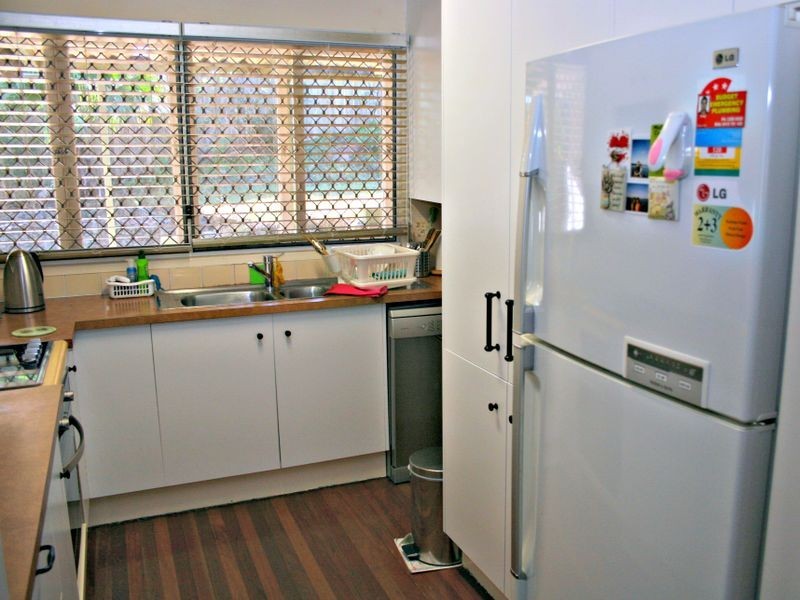 15 Kenhaven Street, Kenmore QLD 4069