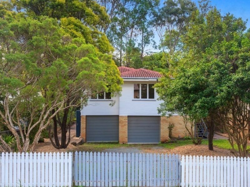 19 Salisbury Street, Indooroopilly QLD 4068