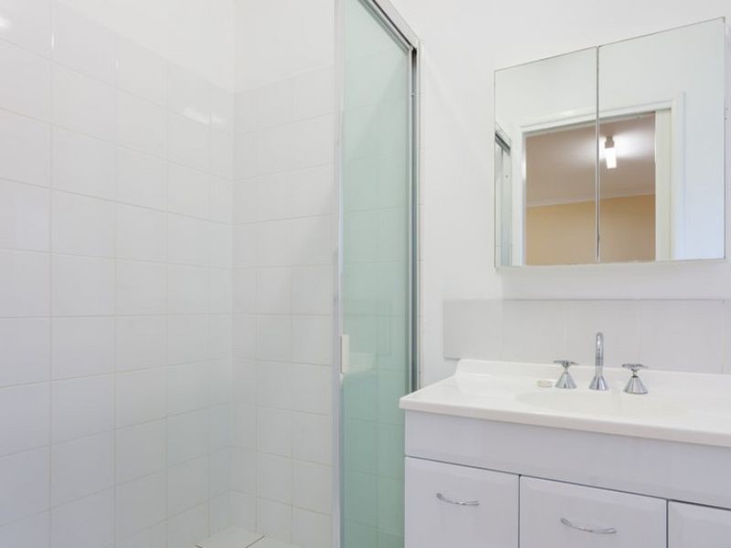 19 Salisbury Street, Indooroopilly QLD 4068