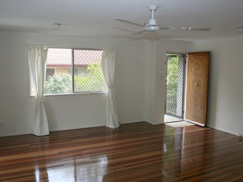 64 Moordale Street, Chapel Hill QLD 4069
