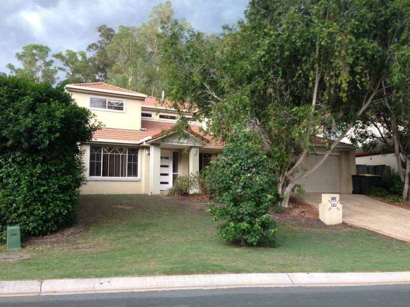 16 Palm Street, Kenmore QLD 4069